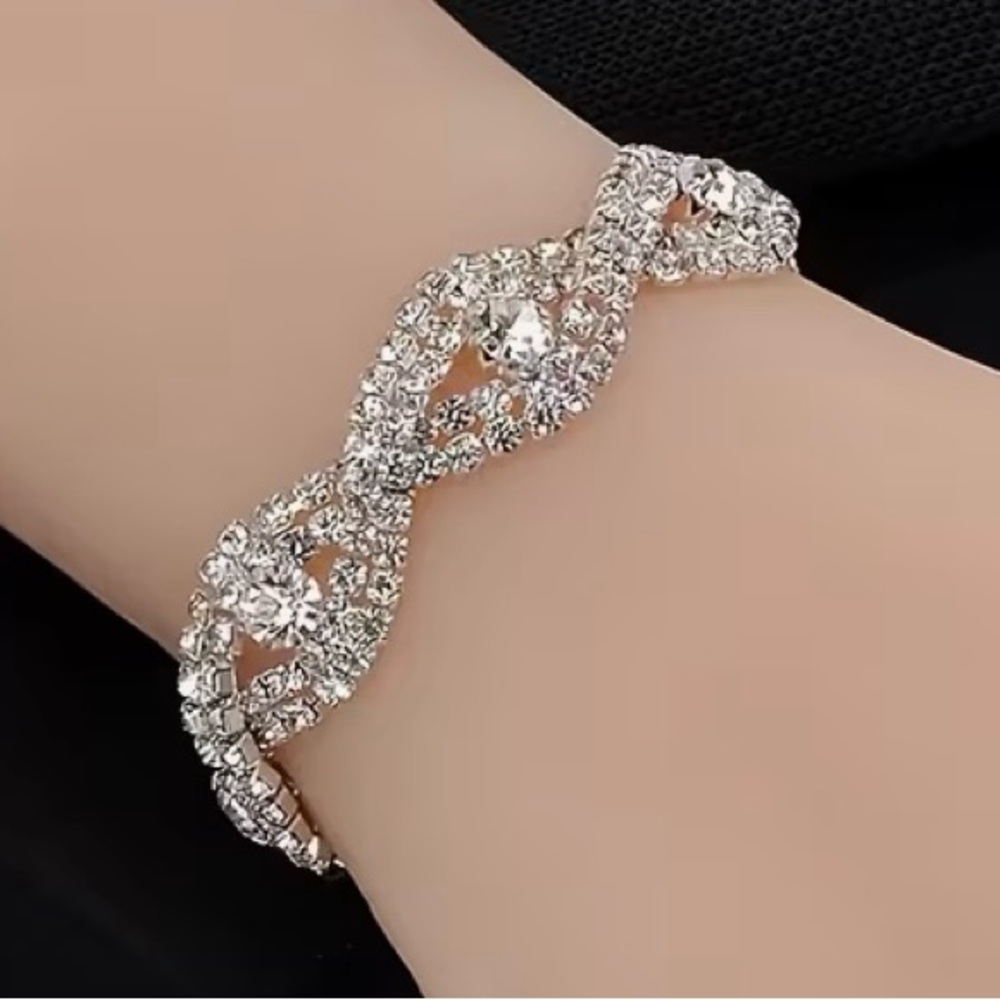 Elegant Silver synthetic Diamond Bracelet
